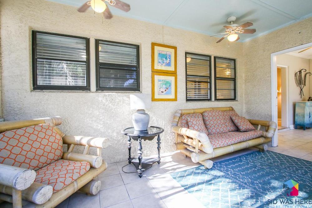 Sandys Dream Walk To North Beach Lower Apartment تيبي أيلاند المظهر الخارجي الصورة